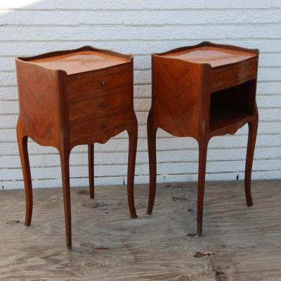 Pair of Traditional Mahogany Nightstands with Marquetry and Queen Anne Legs