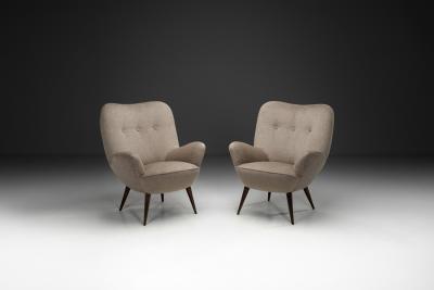 Pair of Upholstered Italian Armchairs with Tufted Buttons Italy 1950s
