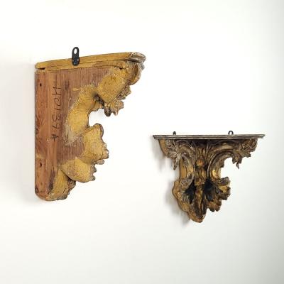 Pair of Venetian Mecca and Mirrored Carved Wood Corner Shelves circa 1800