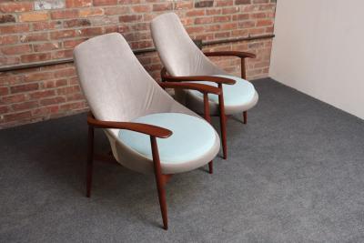 Pair of Vintage Italian Slipper Chairs in Walnut and Mohair by Fratelli Marelli