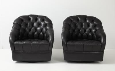 Pair of Vintage Ward Bennett Brickell Leather swivel lounge chairs ottoman