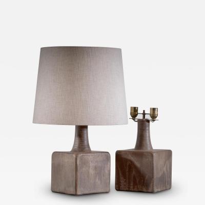 Pair of earthenware table lamps