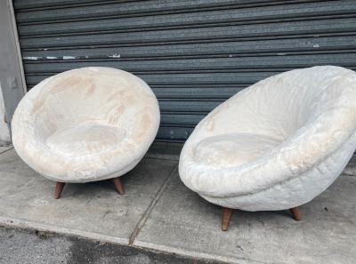 Pair of egg shaped armchairs Italy 1950s