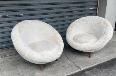 Pair of egg shaped armchairs Italy 1950s