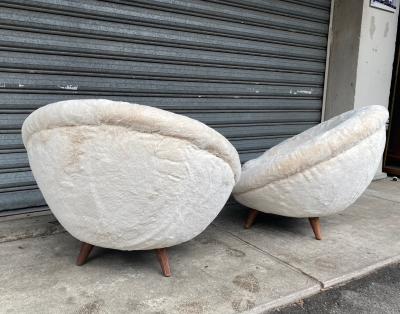 Pair of egg shaped armchairs Italy 1950s