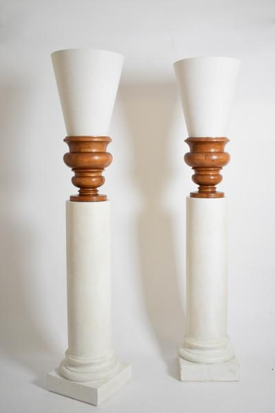 Pair of plaster columns and wooden lamps vases 