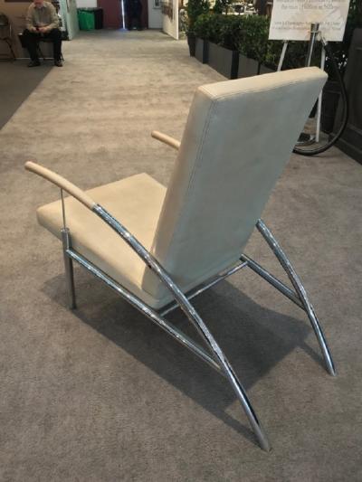 Pair of stylish chrome and leather midcentury design lounge chairs