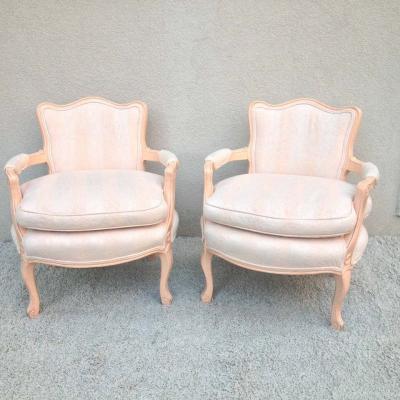 Pair petite Fauteuil Louis XV Chairs