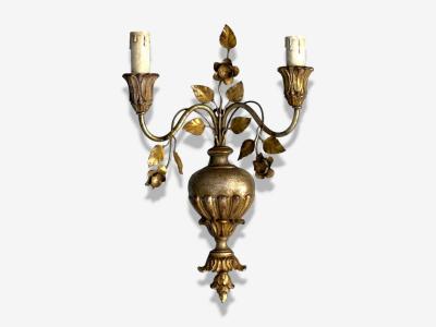 Palladio Italian Neoclassical Giltwood Silver Leaf Wall Lights Italy 1974