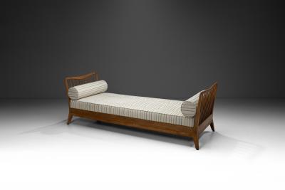 Paolo Buffa Mid Century Walnut Daybed in the Manner of Paolo Buffa Italy 1960s