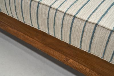 Paolo Buffa Mid Century Walnut Daybed in the Manner of Paolo Buffa Italy 1960s