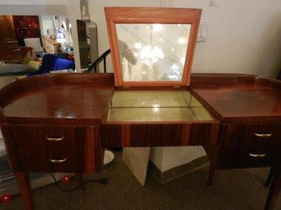 Paolo Buffa Paolo Buffa Modernist Vanity or Dressing Table Italy Circa 1940