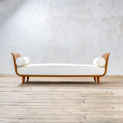 Paolo Buffa Paolo Buffa Wooden Daybed with White Mattress for Lietti 1950s