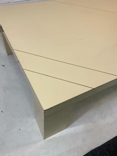 Paolo Gucci MODERN CREAM LACQUER AND BRASS INLAY COFFEE TABLE BY PAOLO GUCCI