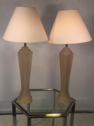Paolo Gucci PAIR OF SCULPTED MODERN FROSTED RESIN LAMPS BY PAOLO GUCCI