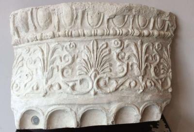 Part of Tuscan capital in plaster France end of XIXth century