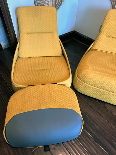 Patricia Urquiola Pair of Steelcase Hosu Convertible Lounge Chairs with Ottoman Patricia Urquiola