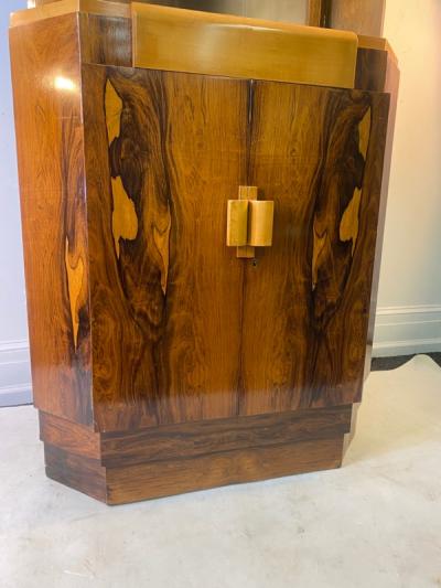 Paul Frankl EXCEPTIONAL ART DECO SKYSCRAPER CORNER CABINET IN THE MANNER OF PAUL FRANKL