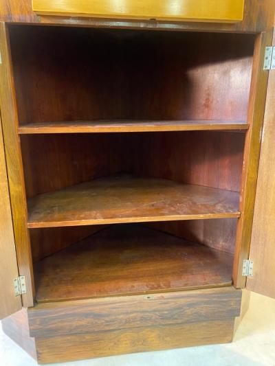 Paul Frankl EXCEPTIONAL ART DECO SKYSCRAPER CORNER CABINET IN THE MANNER OF PAUL FRANKL