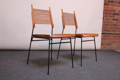 Paul McCobb Pair of Mid Century Modern Maple and Iron Shovel Chairs by Paul Mccobb