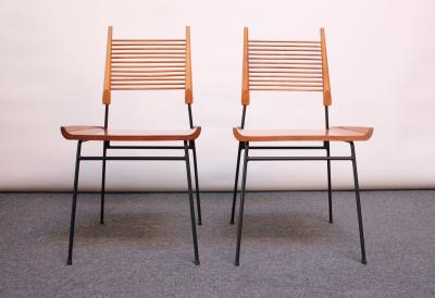Paul McCobb Pair of Mid Century Modern Maple and Iron Shovel Chairs by Paul Mccobb