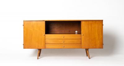 Paul McCobb Paul McCobb Planner Group Credenza in Solid Maple Circa 1950s