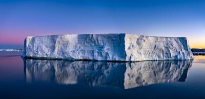 Paul Nicklen FIRE AND ICE Tabular II 3 15 