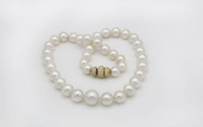 Pearl 18K Yellow Gold 10mm to 14mm Graduating Pearl Necklace