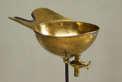 Pelleray Paris Bruxelles Antique Hairdresser Wash Basin in Patinated Brass
