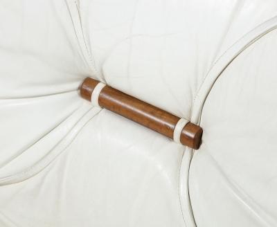 Percival Lafer Pair of Italian 1970s Walnut and White Leather Lounge Chairs