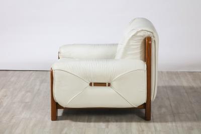 Percival Lafer Pair of Italian 1970s Walnut and White Leather Lounge Chairs
