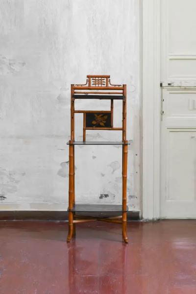 Perret et Vibert Japonisante Etag re in bamboo and lacquer attributed to Perret Vibert France