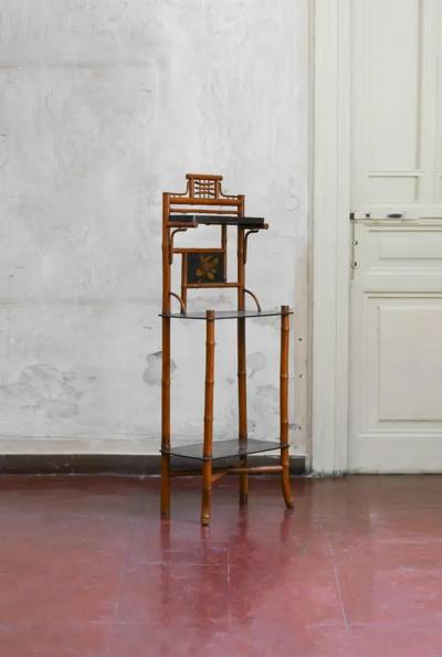 Perret et Vibert Japonisante Etag re in bamboo and lacquer attributed to Perret Vibert France