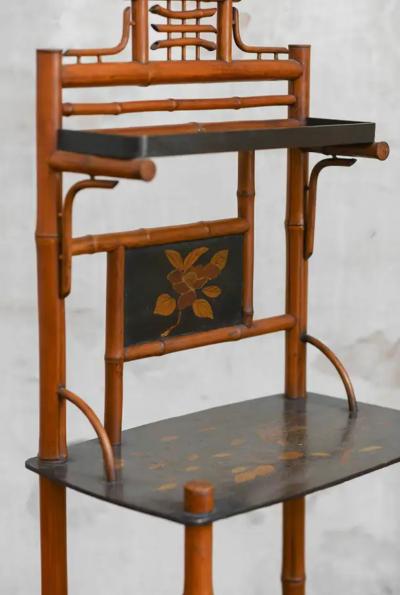 Perret et Vibert Japonisante Etag re in bamboo and lacquer attributed to Perret Vibert France