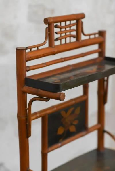 Perret et Vibert Japonisante Etag re in bamboo and lacquer attributed to Perret Vibert France