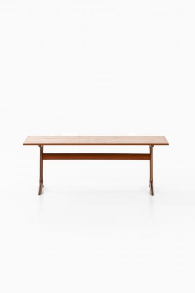 Peter Hvidt Coffee Table Model Silverline Produced by France S n