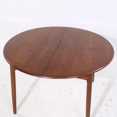 Peter Hvidt Peter Hvidt Style Mid Century Danish Teak Expanding Dining Table with 2 Leaves