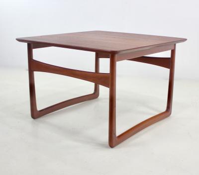 Peter Hvidt Scandinavian Modern Solid Teak Side Occasional Table Designed by Peter Hvidt