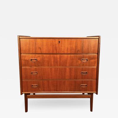 Peter Hvidt VINTAGE DANISH MID CENTURY MODERN TEAK DRESSER VANITY ATTRIBUTED TO PETER HVIDT