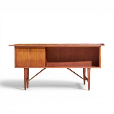 Peter L vig Nielsen Peter Lovig Nielsen Peter L vig Nielsen Mid Century Danish Teak Boomerang Desk