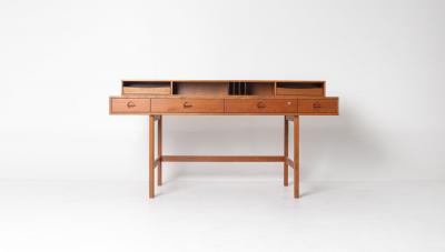 Peter L vig Nielsen Peter Lovig Nielsen Peter Lovig Mid Century Danish Teak Flip Top Desk