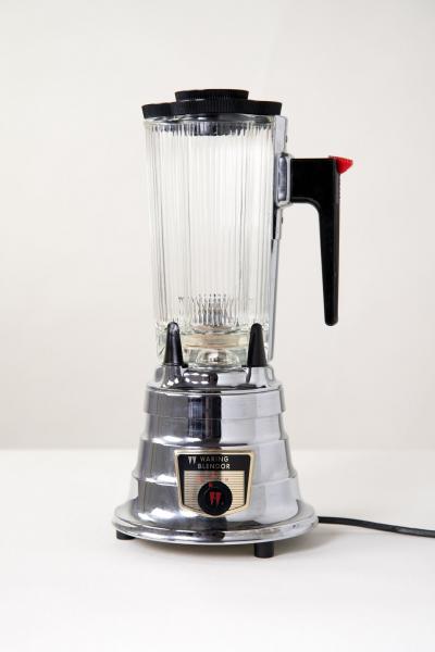 Peter Muller Munk for Waring Deluxe Mid Century Modern Blender Model 702A 48