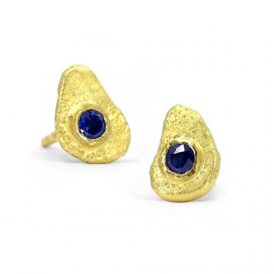 Petra Class Petra Class Tiny Blue Sapphire Gold Lava Stud Earrings