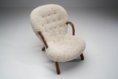 Philip Arctander Phillip Arctander Clam Chair Denmark 1940s