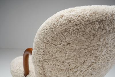 Philip Arctander Phillip Arctander Clam Chair Denmark 1940s