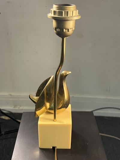 Philippe Jean MODERNIST SWIVELING BRASS BIRD ON LUCITE BLOCK LAMP BY PHILIPPE JEAN