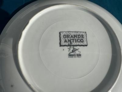 Piero Fornasetti 5 pcs of 1950s Piero Fornasetti Gilt Grande Antico Dinner Plates