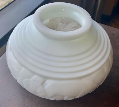 Pierre DAvesn DAvesn Art Deco Vase With Lions And Lioness Rare Opaque Glass