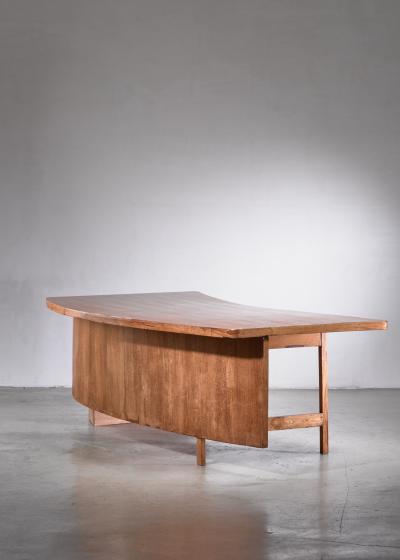 Pierre Jeanneret Pierre Jeanneret senior officers desk from Chandigarh