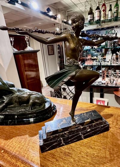 Pierre Le Faguays 1930s French Art Deco Bronze Sculpture Dancer of Thyrsus by Pierre Le Faguays